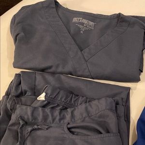 Grey’s Anatomy XL scrubs